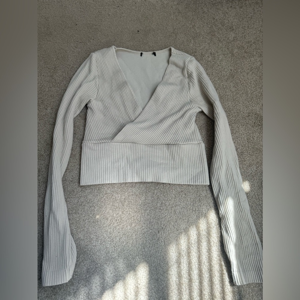 textured crème long-sleeve crop top
